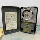 Vintage Paragon Memory Master Time Switch Model No. PS-31 With Paperwork Case. Fixed Price $29.99.